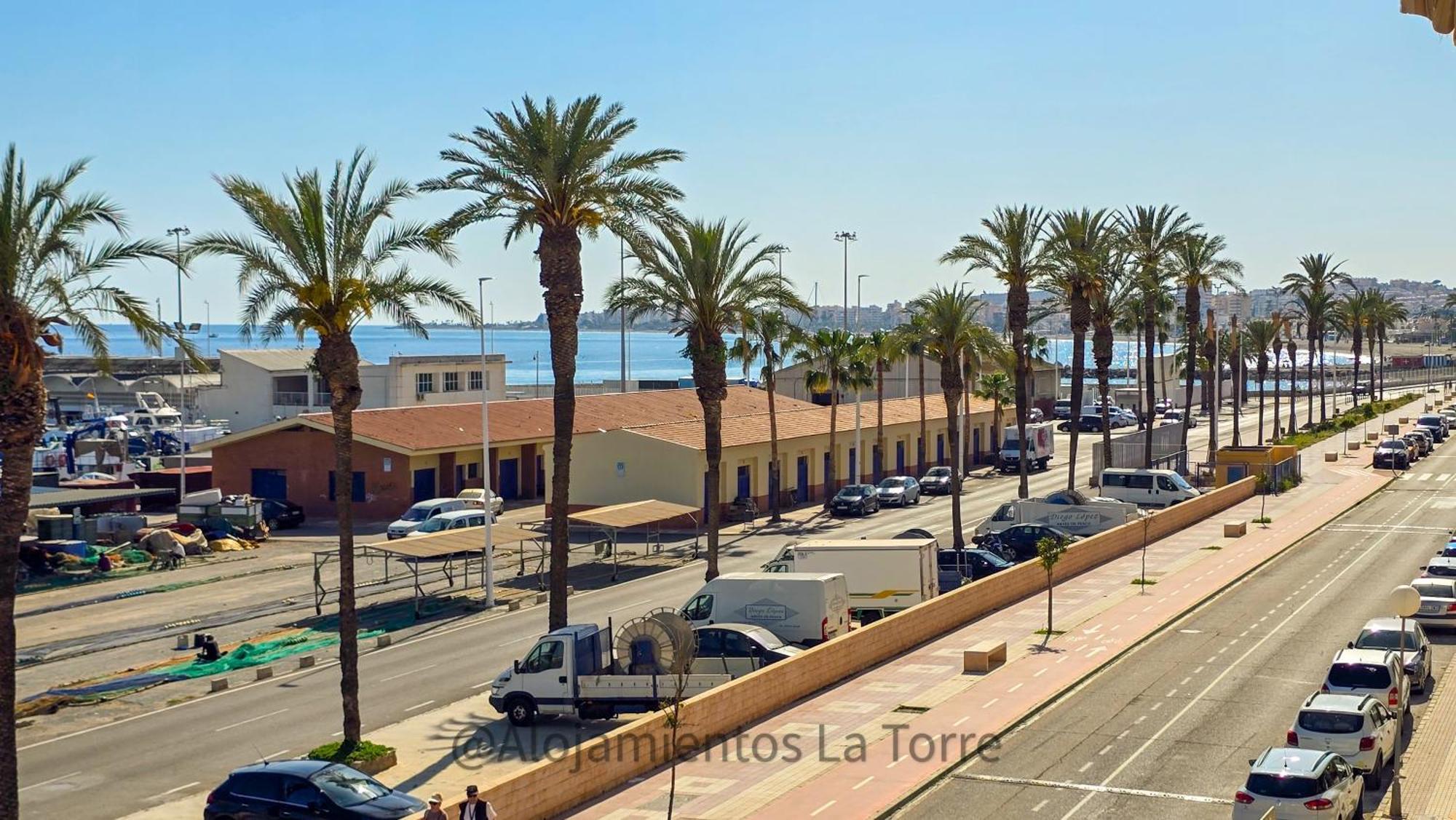 Puerto Caleta Dream - Alojamientos La Torre Caleta De Velez Ngoại thất bức ảnh